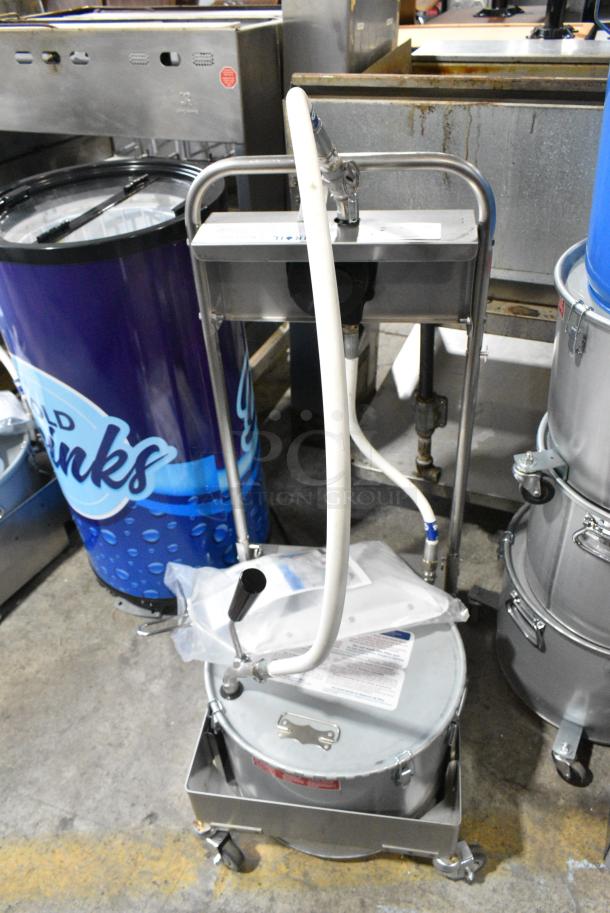 BRAND NEW SCRATCH AND DENT! MirOil 55HD 55 lb. Hand-Operated Portable Fryer Oil Filter Machine with 1-Way Pump - Image 1 of 5