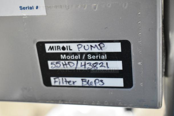 BRAND NEW SCRATCH AND DENT! MirOil 55HD 55 lb. Hand-Operated Portable Fryer Oil Filter Machine with 1-Way Pump - Image 5 of 5