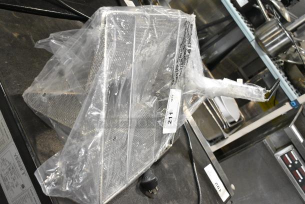 BRAND NEW SCRATCH AND DENT! 190SDMNTTRAY 12 1/4" x 14" x 6 1/2" Fryer Sediment Tray - Image 1 of 4