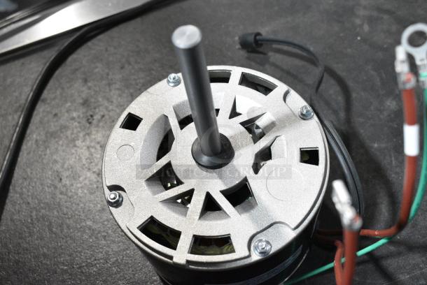 BRAND NEW SCRATCH AND DENT! Interlink YSLB-220-6-B003-AS0 Motor. 460 Volts, 1 Phase. - Image 4 of 6