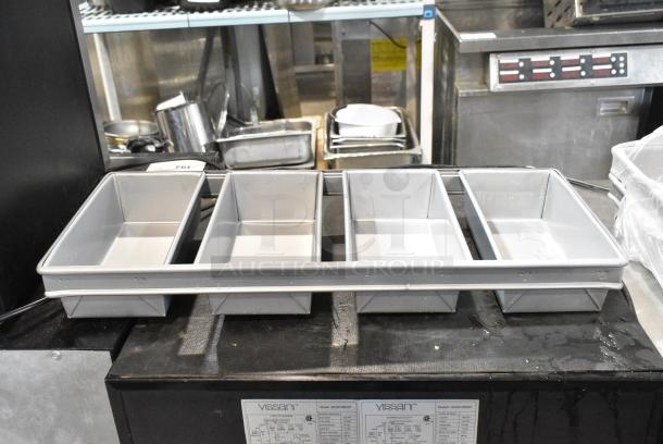 4 BRAND NEW SCRATCH AND DENT! BM1764X15LSLPN PAN BREAD SET 10X5 1.5LB 4X1.5LB BAKER'S MARK. 4 Times Your Bid! - Image 1 of 7