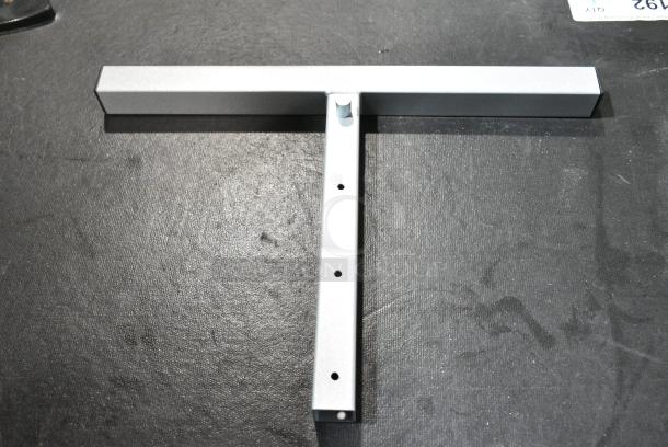 BRAND NEW SCRATCH AND DENT! Lot of Metal Pieces to Heat Lamp - Image 6 of 6