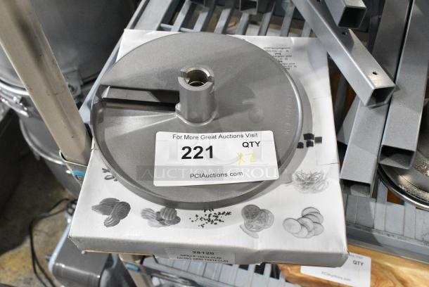 2 BRAND NEW SCRATCH AND DENT! Items Including  Robot Coupe EM/SD14 9/16  Blade and Robot Coupe 28120 Dicing Grid. 2 Times Your Bid! - Image 2 of 6