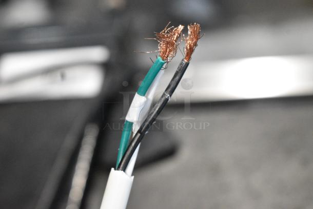 BRAND NEW SCRATCH AND DENT! Lavex 158LAVHD29 Stainless Steel High Speed Automatic Hand Dryer with HEPA Filtration - 110-130V, 1450W - Image 6 of 8