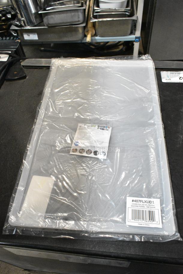 3 BRAND NEW SCRATCH AND DENT! Items Including 407FXLID1 Flexsil Lid Full Size High-Heat Silicone Steam Table / Hotel Pan Lid and 2 Vollrath Poly Spatulas. 3 Times Your Bid! - Image 6 of 7