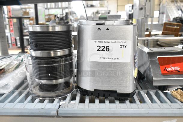 BRAND NEW SCRATCH AND DENT! Waring WSG60 3 Cup Commercial Spice Grinder - 120V Tested and Working! - Image 2 of 11