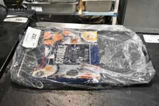 BRAND NEW SCRATCH AND DENT! Nordic Ware Griddle