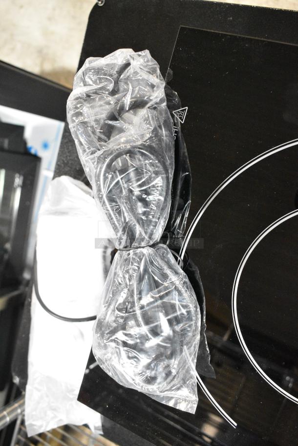 BRAND NEW SCRATCH AND DENT! Avantco 177DC1800 Drop-In / Countertop Induction Range / Cooker with Remote Control. 120 Volts, 1 Phase. - Image 7 of 8