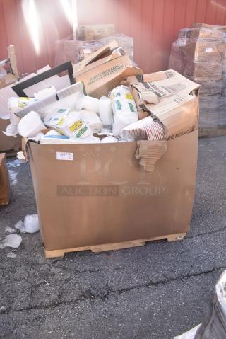 20 BRAND NEW! Boxes Including Napkins, Dart 90HTPF1R White Foam Square Take Out Container with Hinged Lid 9" x 9" x 3" - 200/Case. 20 Times Your Bid!