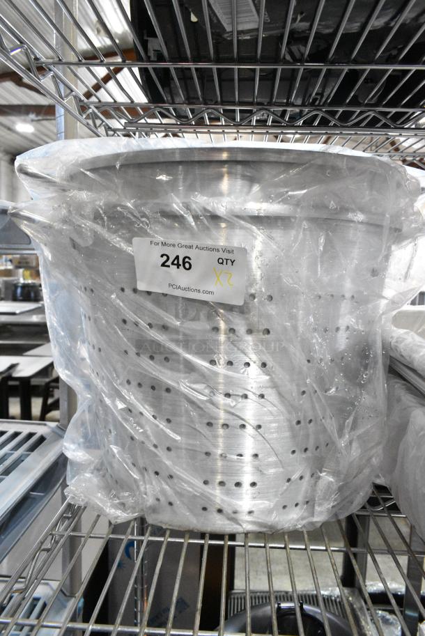 2 BRAND NEW SCRATCH AND DENT! Town 38015 60 Qt. Tapered Aluminum Vegetable Colander with Handles. 2 Times Your Bid! - Image 2 of 4