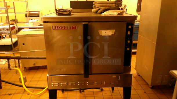 BLODGETT SINGLE STACK OVEN!
BUYER MUST REMOVE - Image 2 of 4