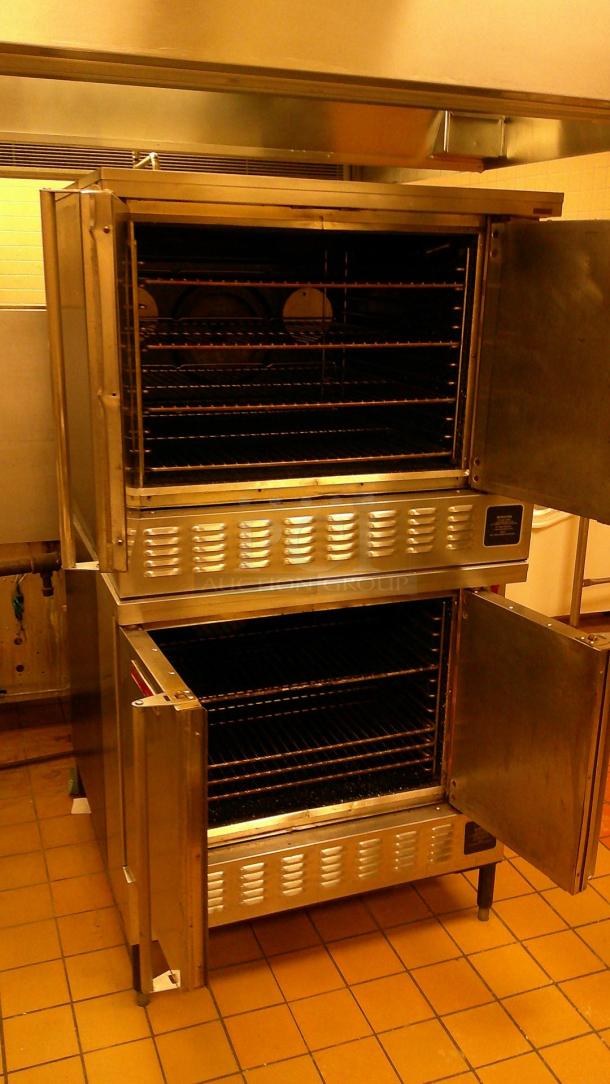 BLODGETT ZEPHAIRE DOUBLE STACK OVEN!
BUYER MUST REMOVE - Image 4 of 4