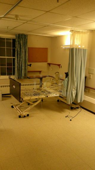 ENTIRE ROOM! (B15) IF YOU SEE IT, YOU CAN TAKE IT!   
 INCUDES BEDS, FURNITURE, DÉCOR, CURTAINS, AIR CONDITIONERS, PRIVACY CURTAIN TRACKS, BEDSIDE TABLES AND MORE!