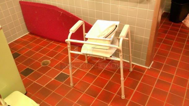 ENTIRE ROOM! (SHOWER ROOM) IF YOU SEE IT, YOU CAN TAKE IT! - Image 12 of 12