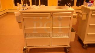 LOCKABLE MEDICAL CART