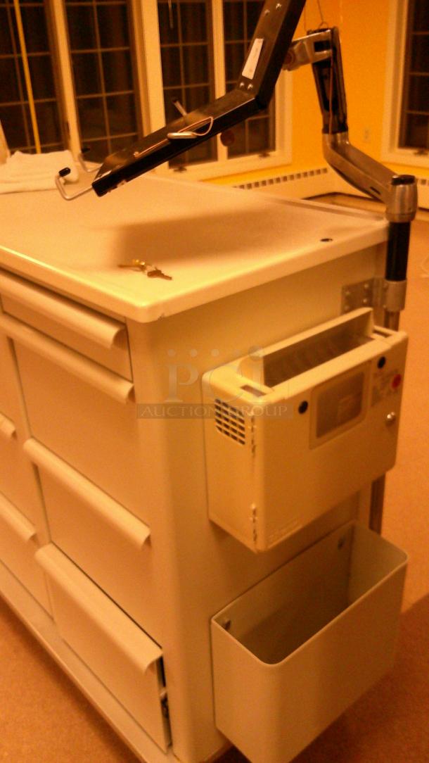 LOCKABLE MEDICAL CART - Image 3 of 3