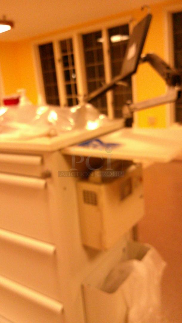 LOCKABLE MEDICAL CART - Image 2 of 2