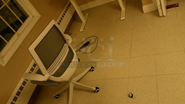 ACTIVITIES ROOM! - Image 10 of 14