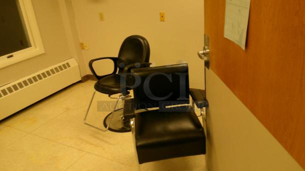 ENTIRE ROOM! (BEAUTY SALON) IF YOU SEE IT, YOU CAN TAKE IT!
BUYER MUST REMOVE - Image 1 of 9