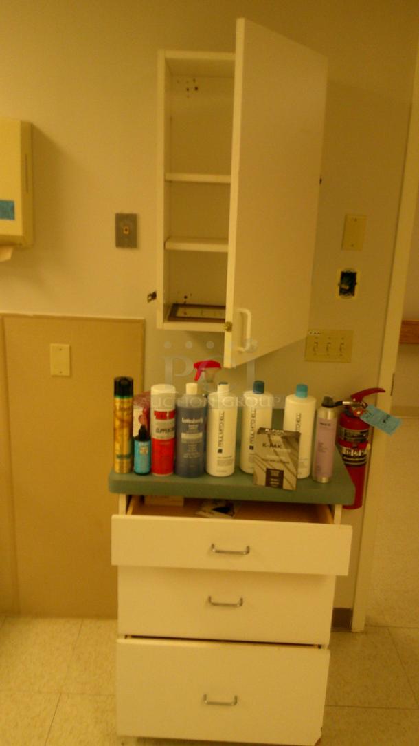 ENTIRE ROOM! (BEAUTY SALON) IF YOU SEE IT, YOU CAN TAKE IT!
BUYER MUST REMOVE - Image 9 of 9