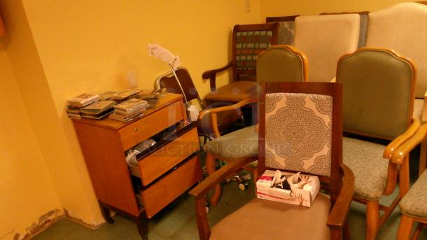 (28) CHAIRS! CHAIRS! CHAIRS! - Image 3 of 4