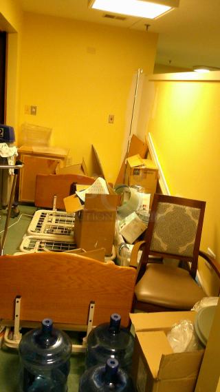 MYSTERY ROOM! FULL OF TREASURES! (SEE PHOTOS)