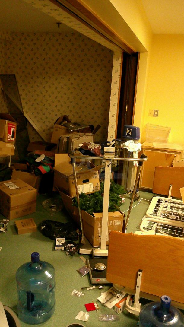 MYSTERY ROOM! FULL OF TREASURES! (SEE PHOTOS) - Image 2 of 10