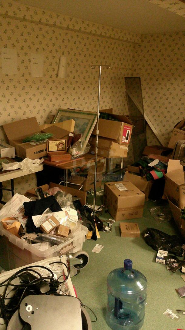 MYSTERY ROOM! FULL OF TREASURES! (SEE PHOTOS) - Image 3 of 10