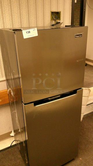 MAGIC CHEF REFRIGERATOR