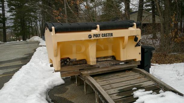 FISHER 8' POLY CASTER SALT/SANDER! - Image 3 of 7