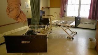 ENTIRE ROOM! (A19) IF YOU SEE IT, YOU CAN TAKE IT!   
 INCUDES BEDS, FURNITURE, DÉCOR, CURTAINS, AIR CONDITIONERS, PRIVACY CURTAIN TRACKS, BEDSIDE TABLES AND MORE!