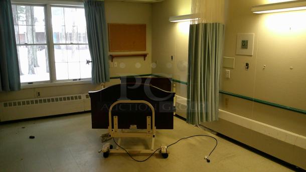 ENTIRE ROOM! (A18) IF YOU SEE IT, YOU CAN TAKE IT!   
 INCUDES BEDS, FURNITURE, DÉCOR, CURTAINS, AIR CONDITIONERS, PRIVACY CURTAIN TRACKS, BEDSIDE TABLES AND MORE! - Image 1 of 1