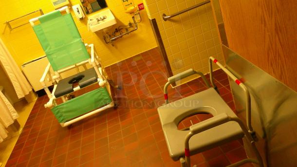 CENTURY HYDOTHERAPY TUB! A WING SHOWER ROOM - Image 2 of 5