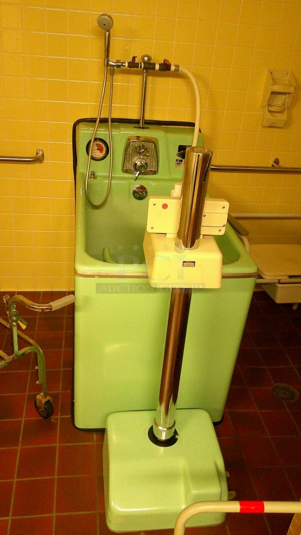 CENTURY HYDOTHERAPY TUB! A WING SHOWER ROOM - Image 4 of 5