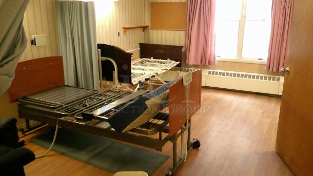 ENTIRE ROOM! (A1) IF YOU SEE IT, YOU CAN TAKE IT!   
 INCUDES BEDS, FURNITURE, DÉCOR, CURTAINS, AIR CONDITIONERS, PRIVACY CURTAIN TRACKS, BEDSIDE TABLES AND MORE! - Image 1 of 5