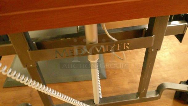 ENTIRE ROOM! (A1) IF YOU SEE IT, YOU CAN TAKE IT!   
 INCUDES BEDS, FURNITURE, DÉCOR, CURTAINS, AIR CONDITIONERS, PRIVACY CURTAIN TRACKS, BEDSIDE TABLES AND MORE! - Image 3 of 5