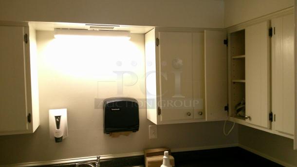 KITCHEN! GE RANGE! WHIRLPOOL DISHWASHER! - Image 3 of 6