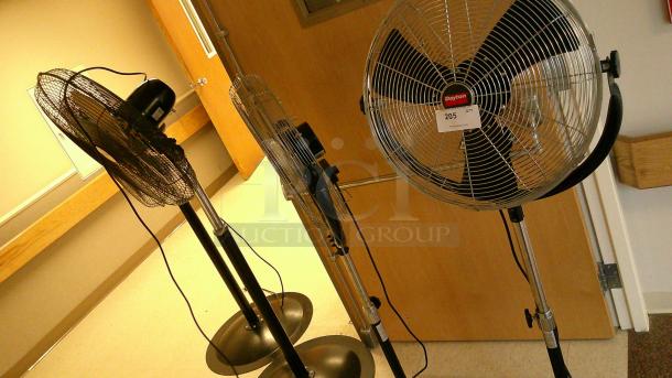 COMMERCIAL FANS! 2 BILTHARD 2 DAYTON - Image 1 of 5