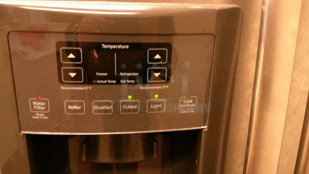 GE SIDE BY SIDE REFRIGERATOR! - Image 2 of 4