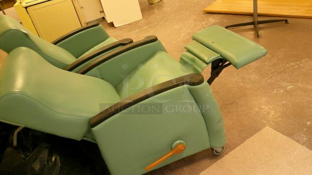 (2) ROLLING RECLINERS! - Image 2 of 2