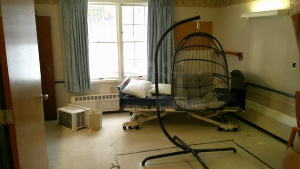 ENTIRE ROOM! (C18) IF YOU SEE IT, YOU CAN TAKE IT!   
 INCUDES BEDS, FURNITURE, DÉCOR, CURTAINS, AIR CONDITIONERS, PRIVACY CURTAIN TRACKS, BEDSIDE TABLES AND MORE! - Image 1 of 4