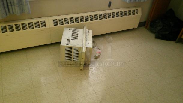 ENTIRE ROOM! (C17) IF YOU SEE IT, YOU CAN TAKE IT!   
 INCUDES BEDS, FURNITURE, DÉCOR, CURTAINS, AIR CONDITIONERS, PRIVACY CURTAIN TRACKS, BEDSIDE TABLES AND MORE! - Image 4 of 4