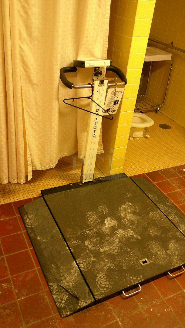 ENTIRE ROOM! (C WING SHOWER ROOM) IF YOU SEE IT, YOU CAN TAKE IT!
WHEEL CHAIR SCALE! - Image 5 of 6