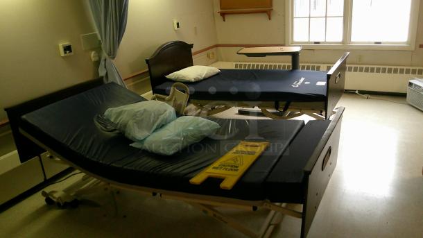 ENTIRE ROOM! (C10) IF YOU SEE IT, YOU CAN TAKE IT!   
 INCUDES BEDS, FURNITURE, DÉCOR, CURTAINS, AIR CONDITIONERS, PRIVACY CURTAIN TRACKS, BEDSIDE TABLES AND MORE! - Image 1 of 2