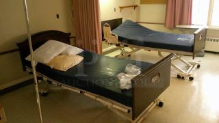 ENTIRE ROOM! (C7) IF YOU SEE IT, YOU CAN TAKE IT!   
 INCUDES BEDS, FURNITURE, DÉCOR, CURTAINS, AIR CONDITIONERS, PRIVACY CURTAIN TRACKS, BEDSIDE TABLES AND MORE!