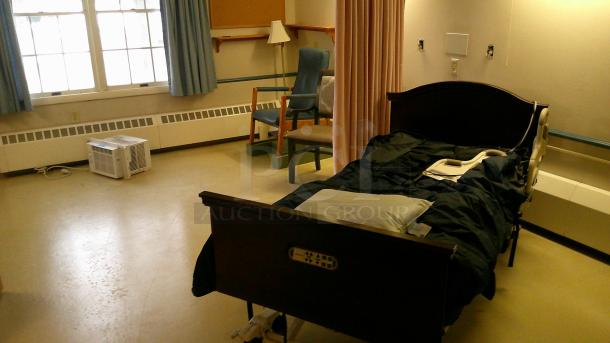 ENTIRE ROOM! (C5) IF YOU SEE IT, YOU CAN TAKE IT!   
 INCUDES BEDS, FURNITURE, DÉCOR, CURTAINS, AIR CONDITIONERS, PRIVACY CURTAIN TRACKS, BEDSIDE TABLES AND MORE! - Image 1 of 2