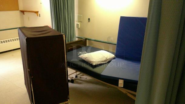 ENTIRE ROOM! (C4) IF YOU SEE IT, YOU CAN TAKE IT!   
 INCUDES BEDS, FURNITURE, DÉCOR, CURTAINS, AIR CONDITIONERS, PRIVACY CURTAIN TRACKS, BEDSIDE TABLES AND MORE! - Image 1 of 3