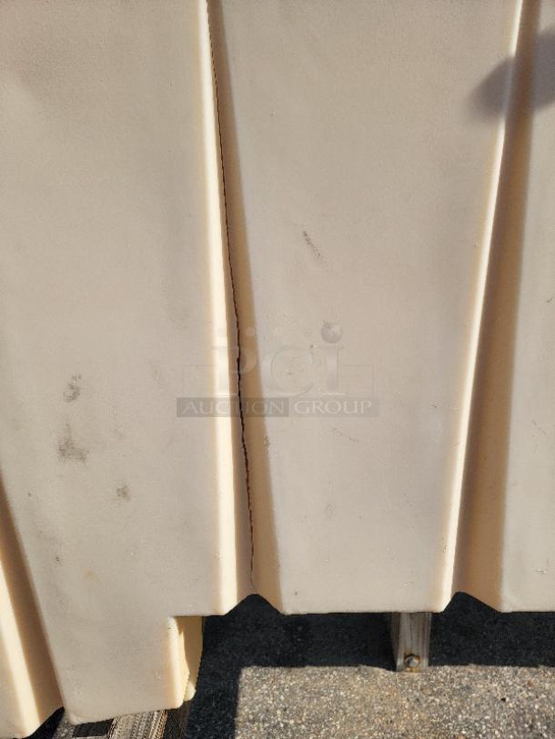 FISHER 8' POLY CASTER SALT/SANDER! - Image 7 of 7