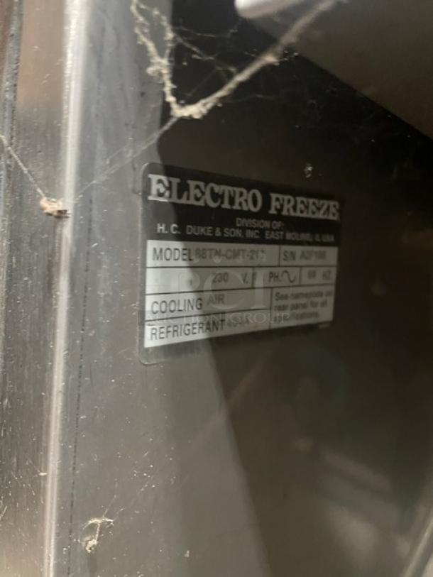 Electro-Freeze Freedom 360 Series Commercial Stainless Steel Air-Cooled Dual Flavor Twist Soft Serve Ice Cream/Frozen Yogurt Machine! With 2 Hoppers & 3 Dispensers! Model: 88TN-CMT-213 SN: A2F105! 230V 1 Phase! On Legs! - Image 7 of 9