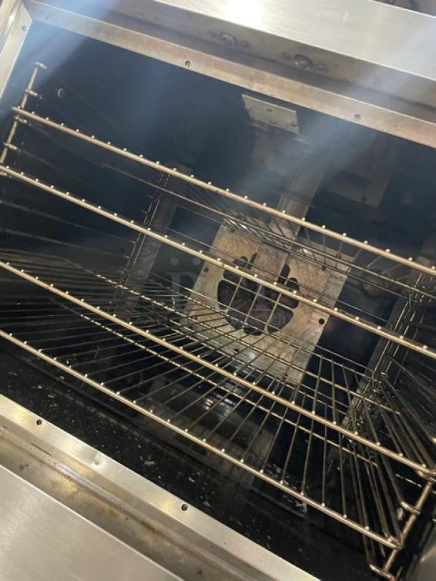 Vulcan Commercial Stainless Steel Natural Gas Powered Double Stacked Convection Oven! With Wire Oven Racks! Model: SG4D-1 SN: 48-1487331! On Legs! 2X Your Bid Makes One Unit! - Image 6 of 10